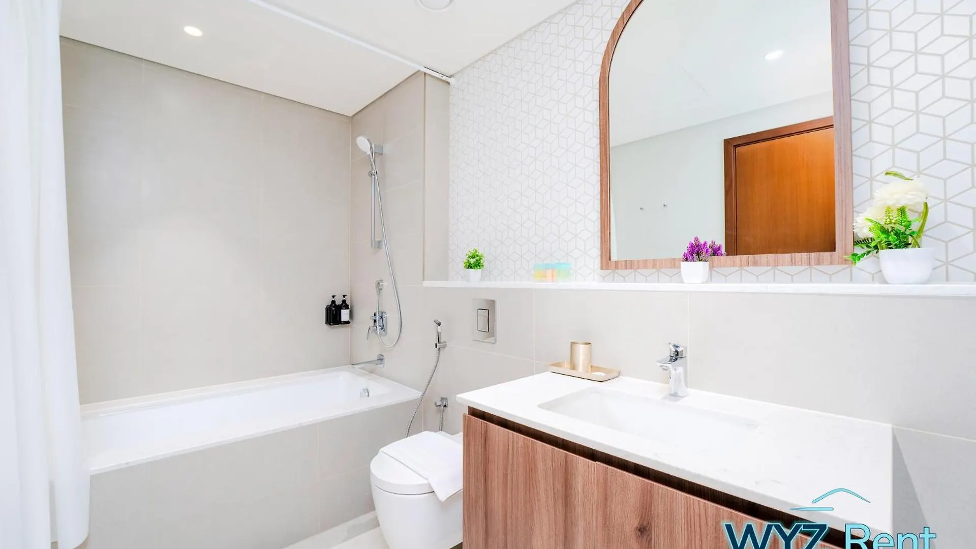Apartment Chic 2 Bedroom In Vida Residences Creek-Beach Access Dubai