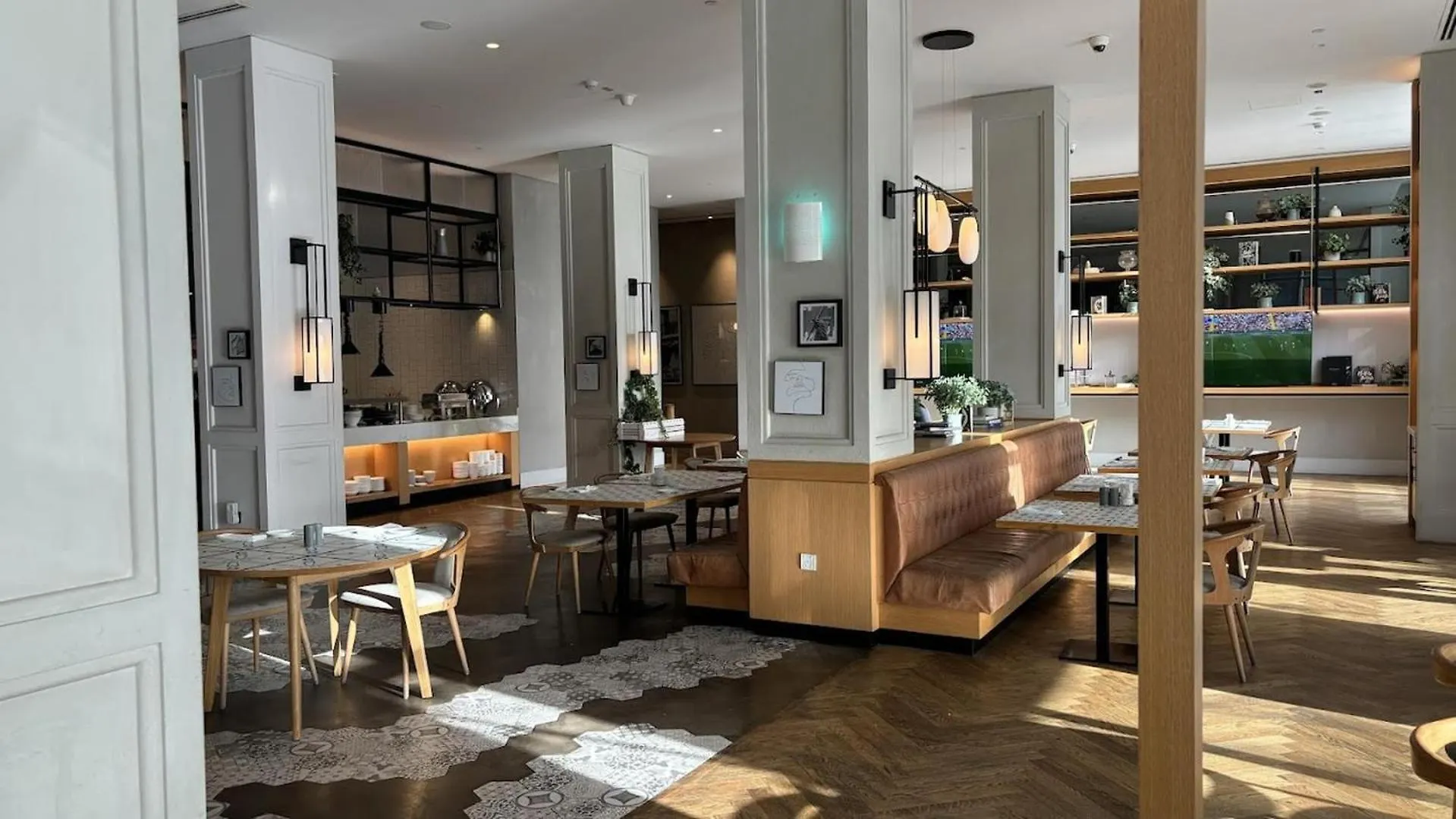 Chic 2 Bedroom In Vida Residences Creek-Beach Access Dubai Apartment
